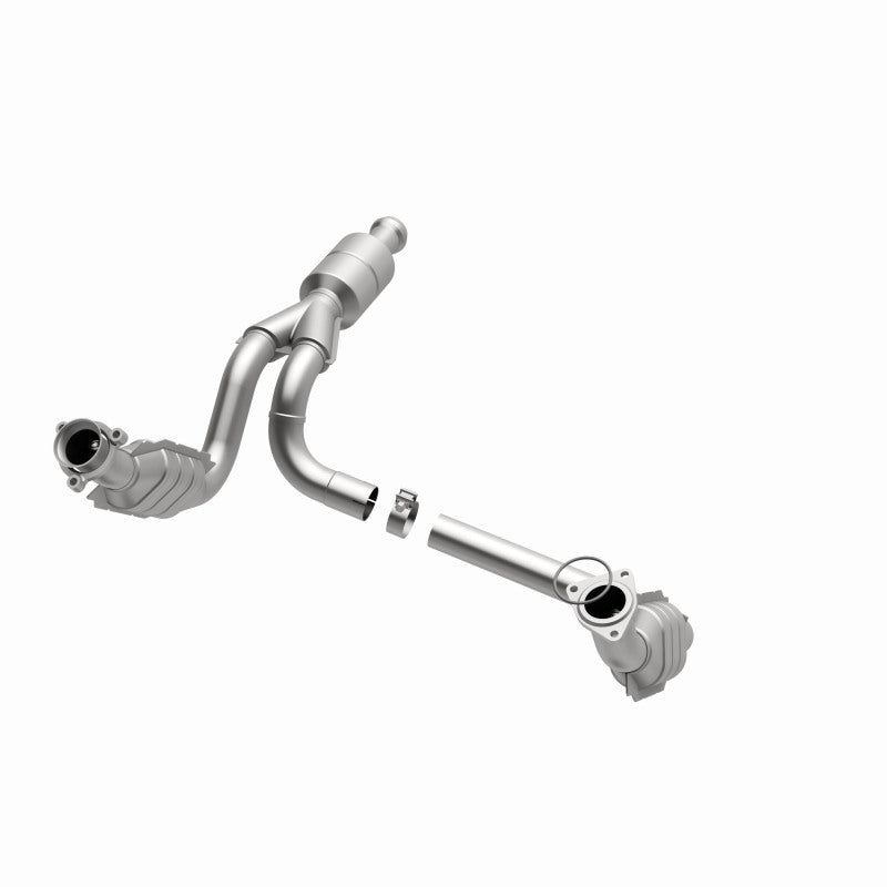 MagnaFlow Conv DF 09-13 Chevy Avalanche 5.3L Magnaflow Catalytic Converter Direct Fit  AXOPROS