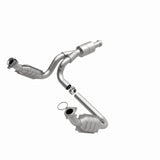 MagnaFlow Conv DF 09-13 Chevy Avalanche 5.3L Magnaflow Catalytic Converter Direct Fit  AXOPROS
