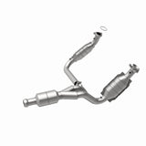 MagnaFlow Conv DF 09-13 Chevy Avalanche 5.3L Magnaflow Catalytic Converter Direct Fit  AXOPROS