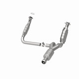 MagnaFlow Conv DF 09-13 Chevy Avalanche 5.3L Magnaflow Catalytic Converter Direct Fit  AXOPROS