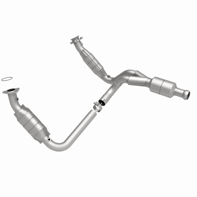 MagnaFlow Conv DF 09-13 Chevy Avalanche 5.3L Magnaflow Catalytic Converter Direct Fit  AXOPROS