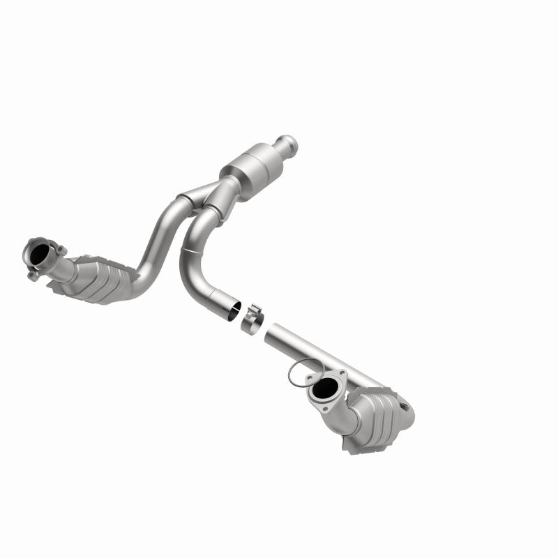 MagnaFlow Conv DF 09-13 Chevy Avalanche 5.3L Magnaflow Catalytic Converter Direct Fit  AXOPROS