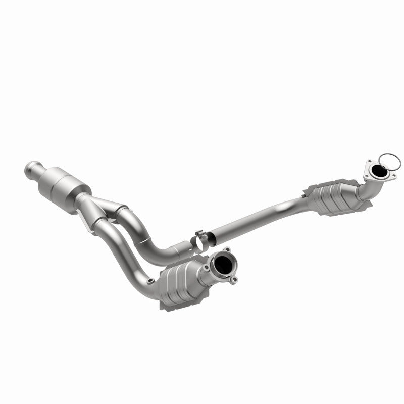 MagnaFlow Conv DF 09-13 Chevy Avalanche 5.3L Magnaflow Catalytic Converter Direct Fit  AXOPROS