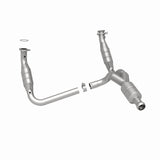 MagnaFlow Conv DF 09-13 Chevy Avalanche 5.3L Magnaflow Catalytic Converter Direct Fit  AXOPROS