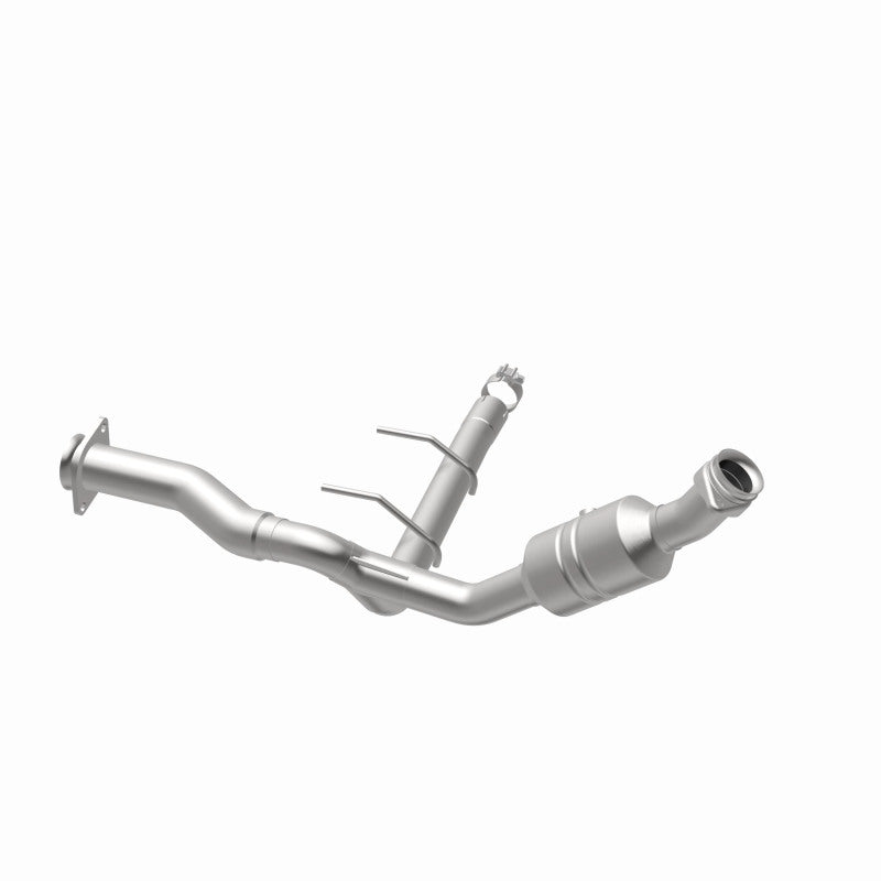 Magnaflow Conv DF 2011-2014 F-150 5.0L Underbody Magnaflow Catalytic Converter Direct Fit  AXOPROS