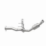 Magnaflow Conv DF 2011-2014 F-150 5.0L Underbody Magnaflow Catalytic Converter Direct Fit  AXOPROS