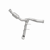 Magnaflow Conv DF 2011-2014 F-150 5.0L Underbody Magnaflow Catalytic Converter Direct Fit  AXOPROS
