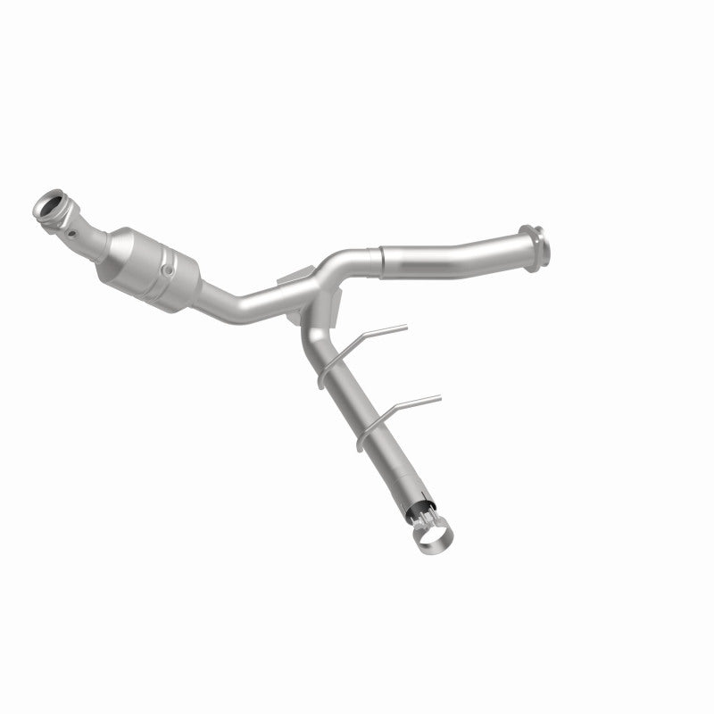 Magnaflow Conv DF 2011-2014 F-150 5.0L Underbody Magnaflow Catalytic Converter Direct Fit  AXOPROS