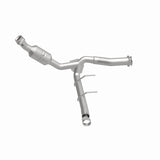 Magnaflow Conv DF 2011-2014 F-150 5.0L Underbody Magnaflow Catalytic Converter Direct Fit  AXOPROS