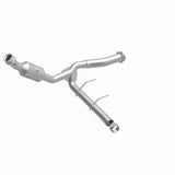 Magnaflow Conv DF 2011-2014 F-150 5.0L Underbody Magnaflow Catalytic Converter Direct Fit  AXOPROS