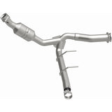 Magnaflow Conv DF 2011-2014 F-150 5.0L Underbody Magnaflow Catalytic Converter Direct Fit  AXOPROS