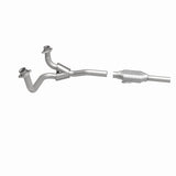 MagnaFlow Conv DF 88-95 Ford Trucks 5.8L V8 Magnaflow Catalytic Converter Direct Fit  AXOPROS