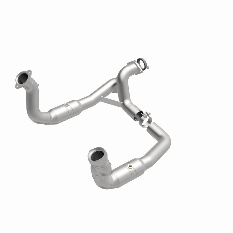 MagnaFlow Conv Direct Fit 11-14 Ford F-250 Super Duty / 350 Super Duty V8 6.2L Magnaflow Catalytic Converter Direct Fit  AXOPROS
