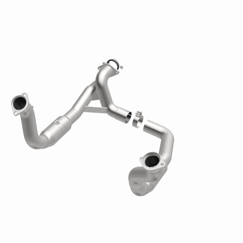 MagnaFlow Conv Direct Fit 11-14 Ford F-250 Super Duty / 350 Super Duty V8 6.2L Magnaflow Catalytic Converter Direct Fit  AXOPROS