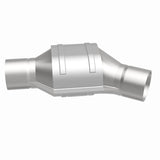 MagnaFlow Conv Universal 2.25 Angled Inlet OEM Magnaflow Catalytic Converter Universal  AXOPROS