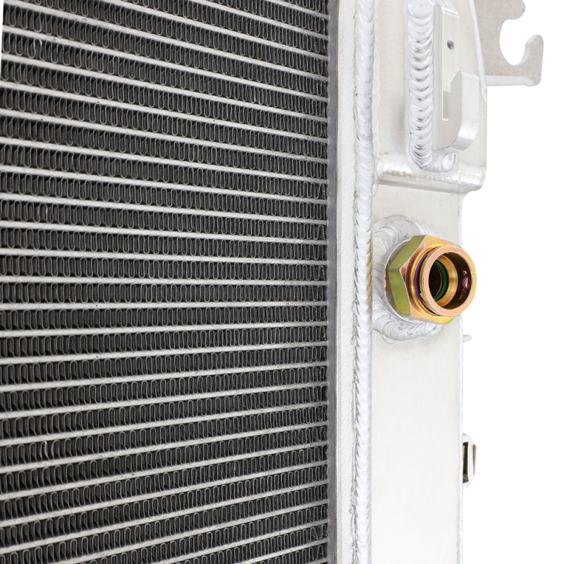 Mishimoto 17-19 Chevrolet/GMC 6.6 L5p Duramax Radiator Mishimoto Radiators  AXOPROS