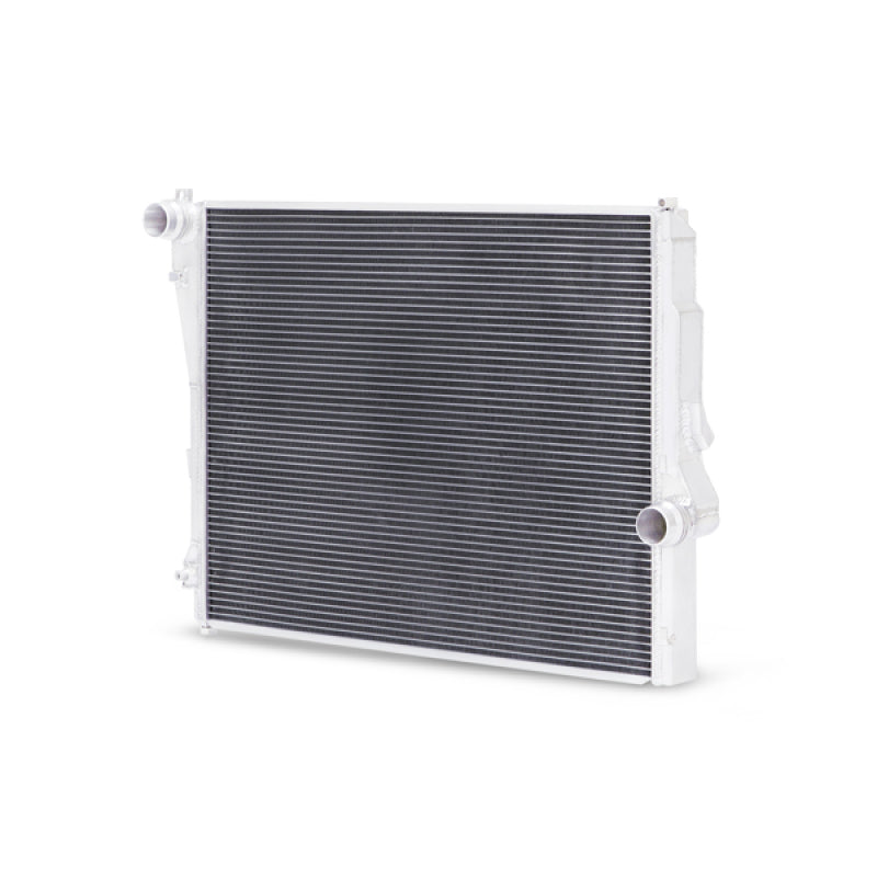 Mishimoto 99-06 BMW 323i/323i/328i/330i Performance Aluminum Radiator Mishimoto Radiators  AXOPROS