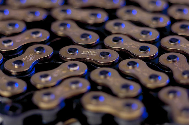 Renthal R1 520 Spring Link Renthal Chains  AXOPROS