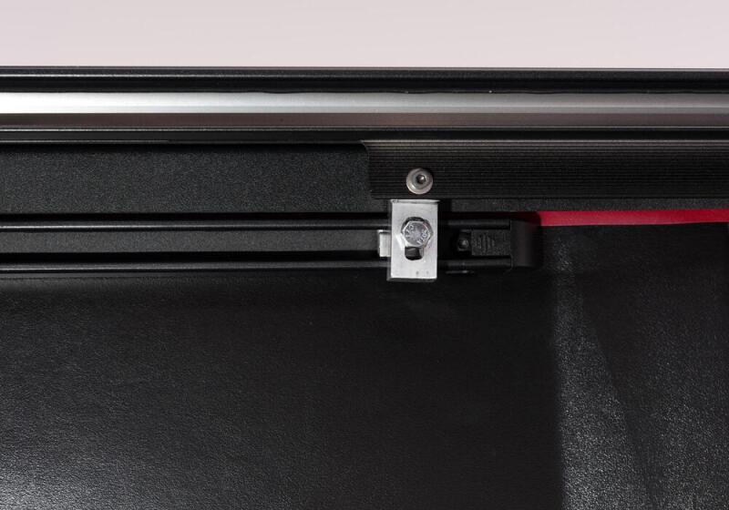 Retrax 16-18 Tacoma 5ft Double Cab RetraxONE MX Retrax Retractable Bed Covers  AXOPROS