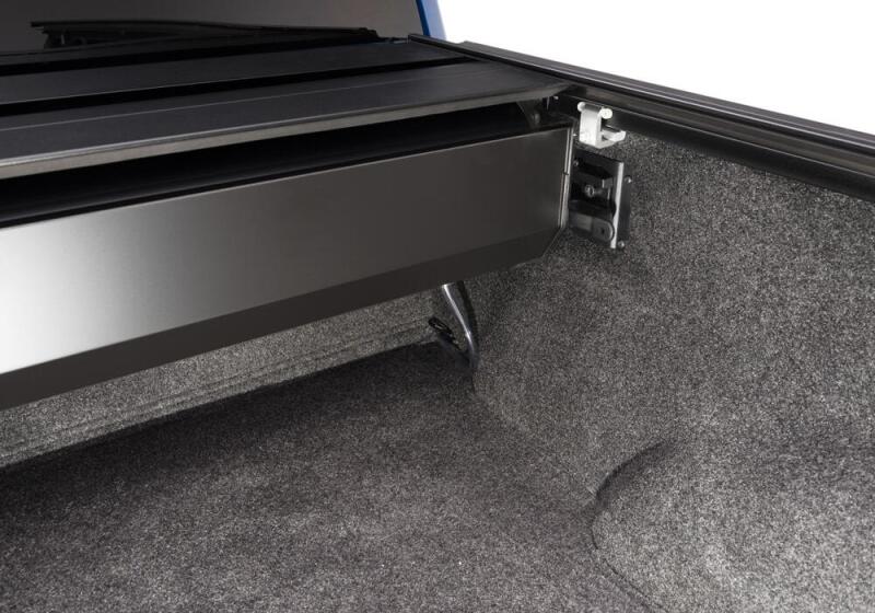 Retrax 17-18 Super Duty F-250-350 Short Bed RetraxONE MX Retrax Retractable Bed Covers  AXOPROS