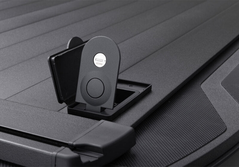 Retrax 2007-2020 Toyota Tundra CrewMax 5.5ft Bed RetraxPRO XR with Deck Rail System Retrax Retractable Bed Covers  AXOPROS