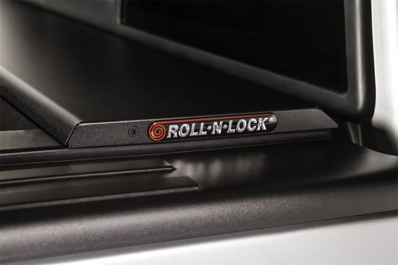 Roll-N-Lock 2009 Dodge Ram 1500 SB 76in M-Series Retractable Tonneau Cover Roll-N-Lock Tonneau Covers - Retractable  AXOPROS