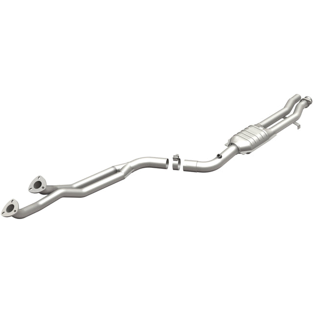 Standard Grade Direct-Fit Catalytic Converter MagnaFlow Exhaust Products Catalytic Converter  AXOPROS