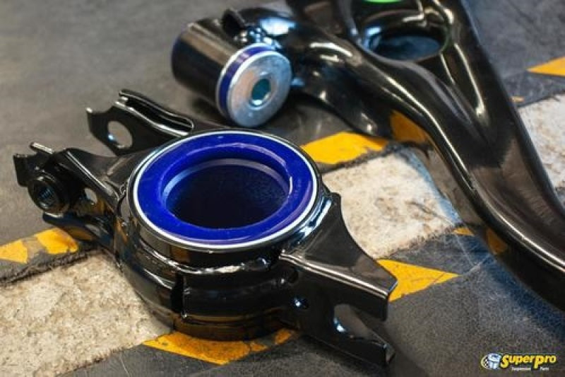 SuperPro 2016 Honda Civic EX Front Lower Control Arm Set w/ Bushings Superpro Control Arms  AXOPROS