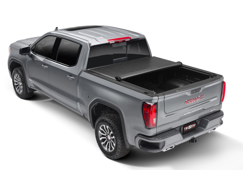 Truxedo 19-20 GMC Sierra & Chevrolet Silverado 1500 (New Body) 5ft 8in Lo Pro Bed Cover Truxedo Bed Covers - Roll Up  AXOPROS