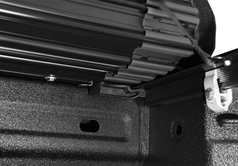 Truxedo 2020 GMC Sierra & Chevrolet Silverado 2500HD & 3500HD 6ft 9in Sentry CT Bed Cover Truxedo Bed Covers - Roll Up  AXOPROS