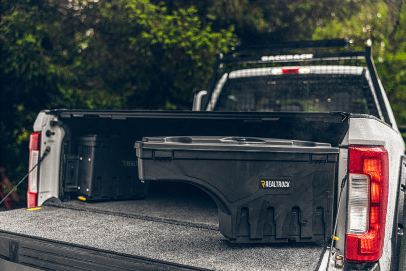 UnderCover 17-20 Ford F-250/F-350 Passengers Side Swing Case - Black Smooth Undercover Truck Boxes & Storage  AXOPROS