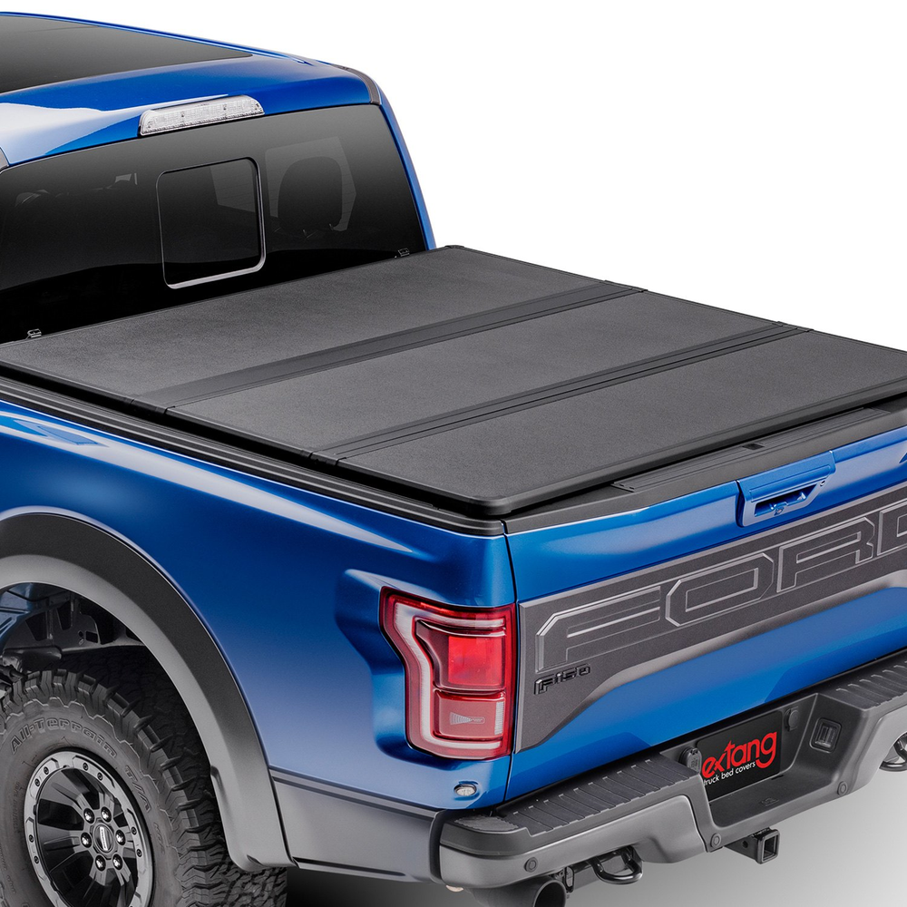 Extang® • 83896 • Solid Fold 2.0 • Hard Tri-Fold Tonneau Cover • Jeep Gladiator 5' 20-23 w/out Trail Rail System