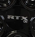 9086K75B1OE - Center Cap Gloss Black with Chrome RTXoe with Black Background