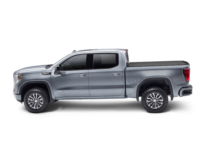 BAK® • 80213 • Revolver X4S • Hard Rolling Tonneau Cover • Ram 1500 6'4" 09-18 (19-23 Classic) 2500/3500 11-23 without RamBox